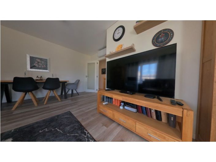 Image No.38-3 Bed Apartment for sale