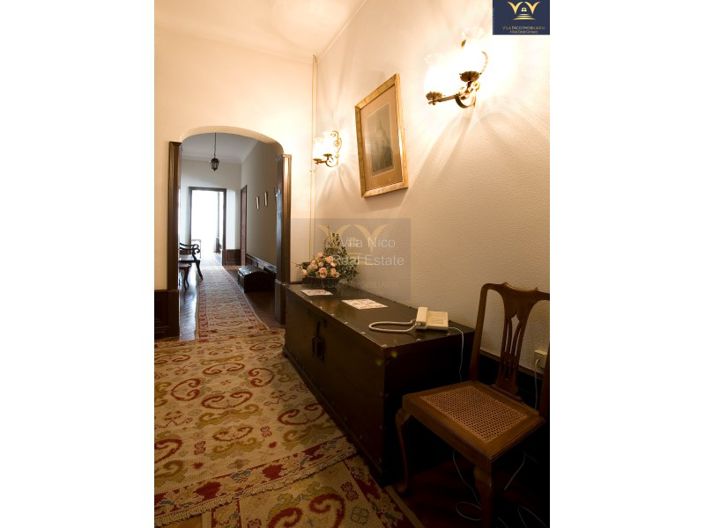 Image No.6-9 Bed House for sale