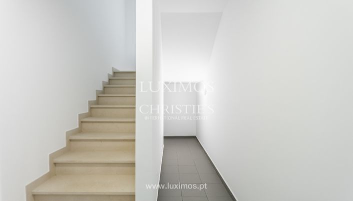 Image No.18-3 Bed Villa for sale