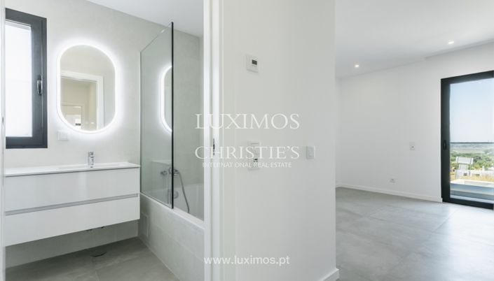 Image No.17-3 Bed Villa for sale