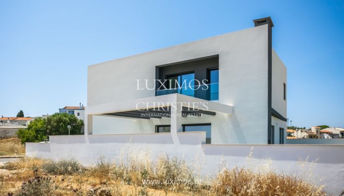 Image No.27-3 Bed Villa for sale