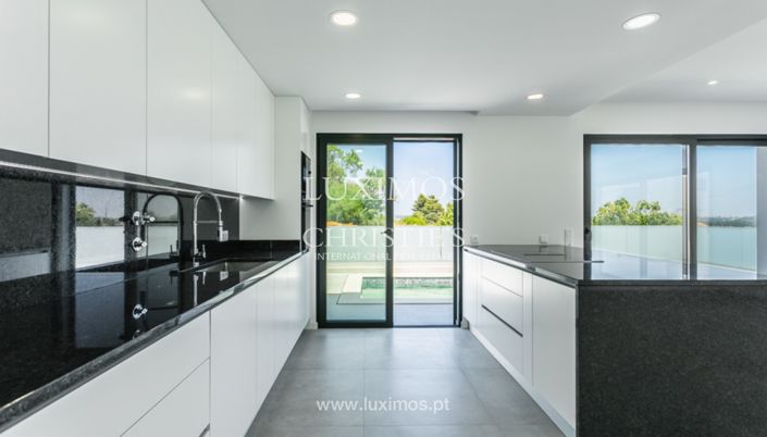 Image No.4-3 Bed Villa for sale