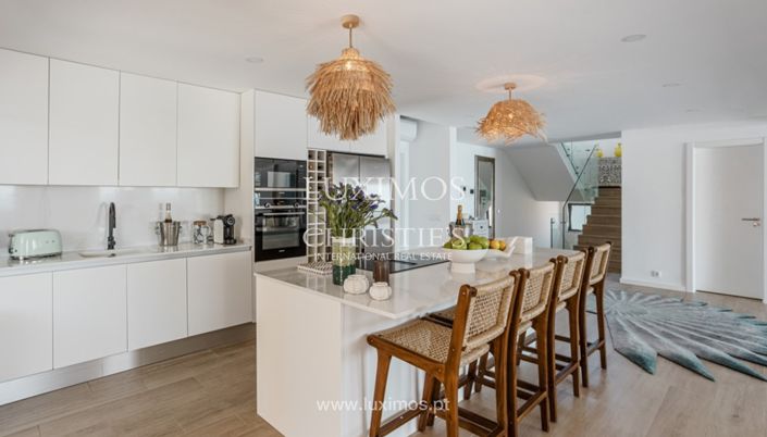 Image No.10-5 Bed Villa for sale