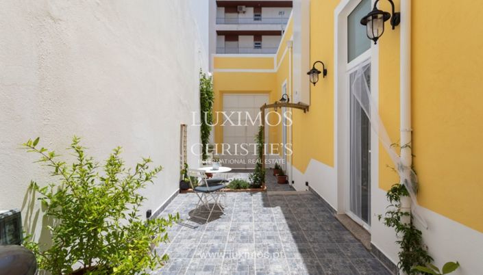 Image No.24-5 Bed Apartment for sale