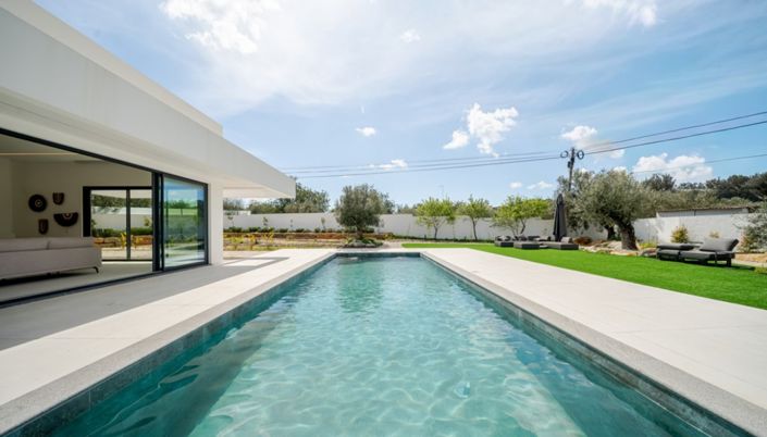 Image No.11-4 Bed Villa for sale