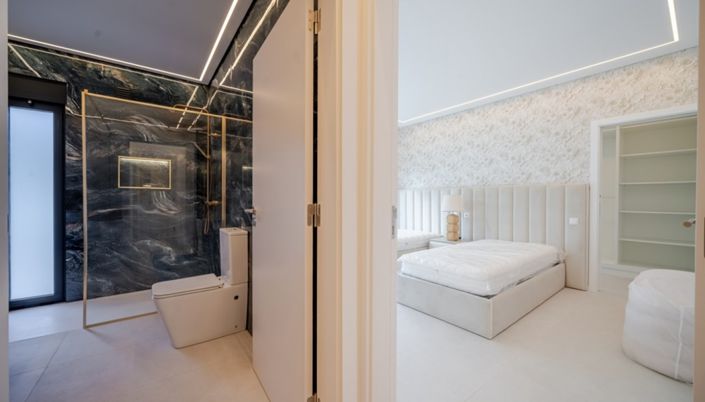 Image No.22-4 Bed Villa for sale