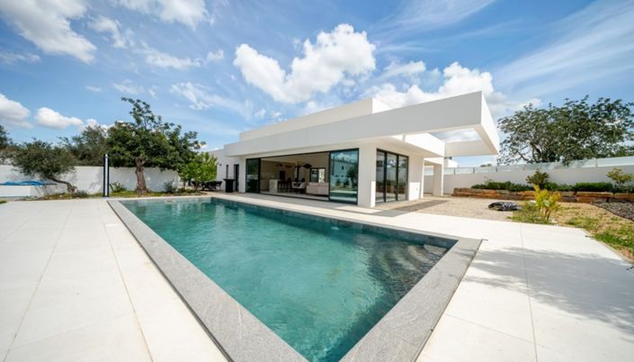 Image No.26-4 Bed Villa for sale