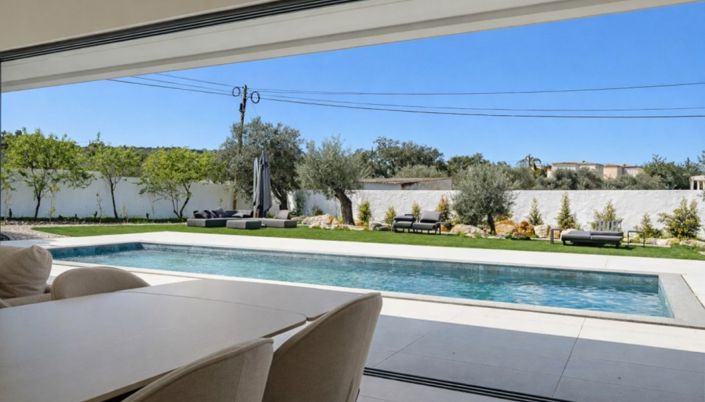 Image No.8-4 Bed Villa for sale