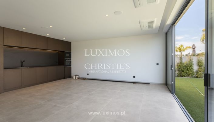 Image No.19-3 Bed Villa for sale