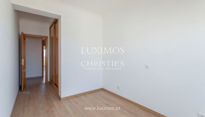 Image No.12-5 Bed Apartment for sale