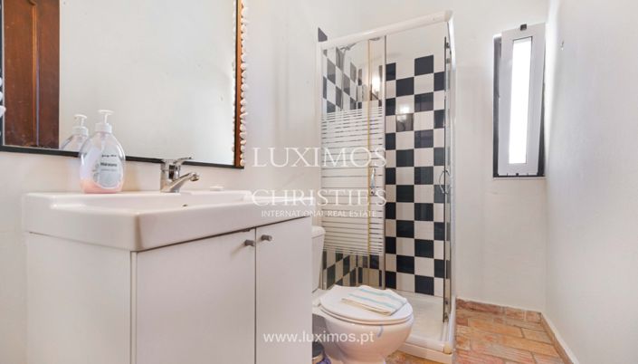 Image No.18-9 Bed Villa for sale