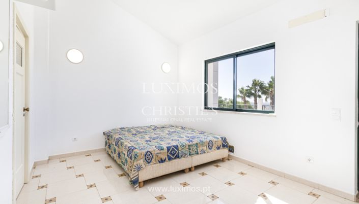 Image No.10-4 Bed Villa for sale