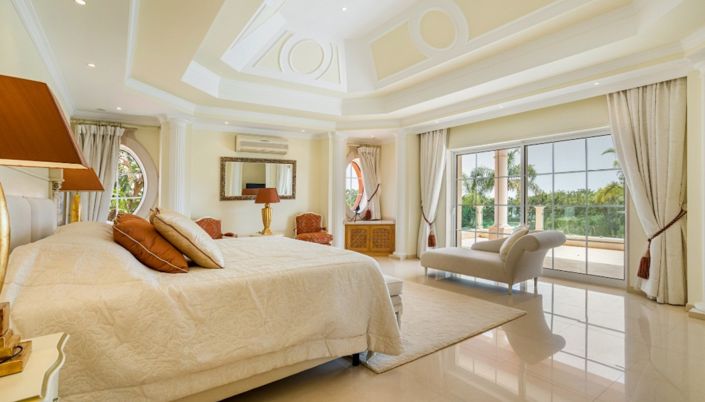 Image No.10-4 Bed Villa for sale