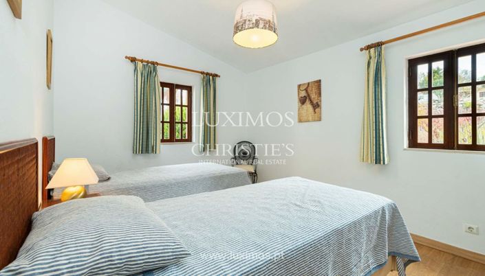 Image No.19-7 Bed Commercial for sale