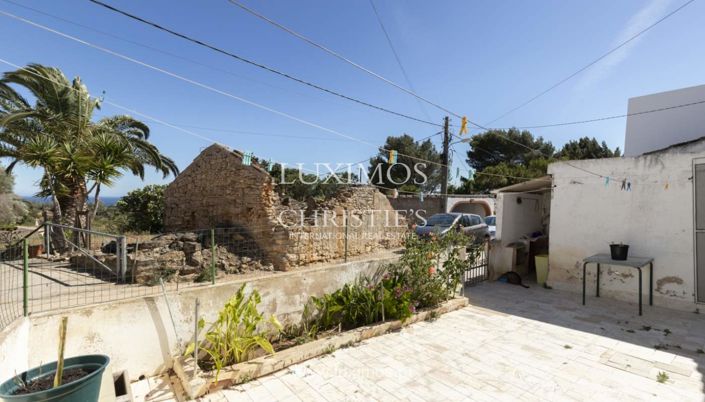 Image No.21-3 Bed Villa for sale