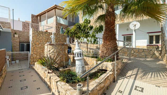 Image No.14-10 Bed Villa for sale