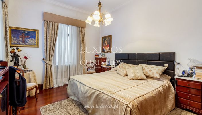 Image No.12-6 Bed Villa for sale