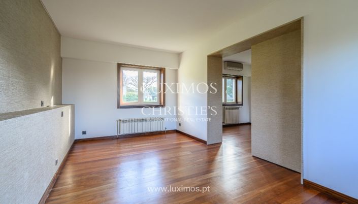 Image No.10-4 Bed Villa for sale