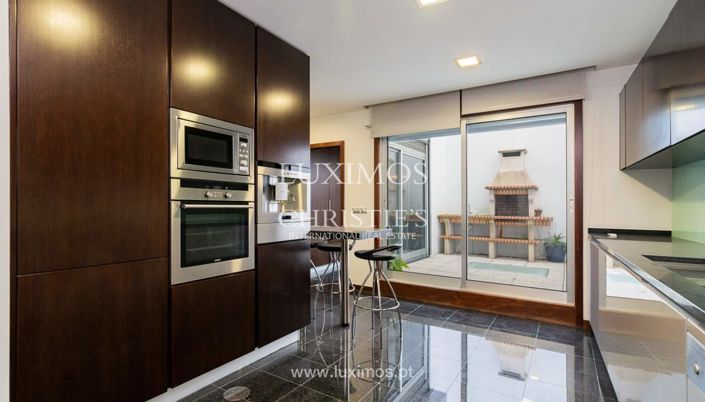 Image No.12-3 Bed Villa for sale