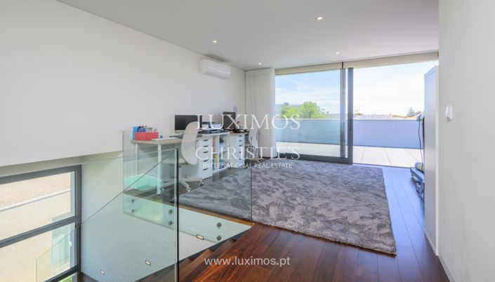 Image No.20-4 Bed Villa for sale