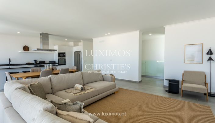 Image No.17-3 Bed Villa for sale