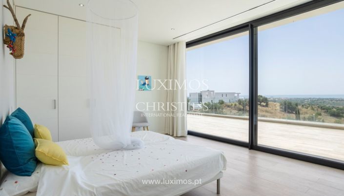 Image No.18-5 Bed Villa for sale