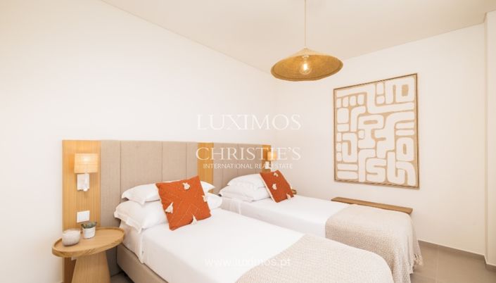 Image No.10-3 Bed Apartment for sale