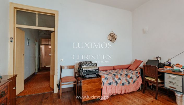 Image No.16-6 Bed Apartment for sale