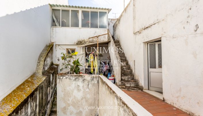 Image No.10-6 Bed Apartment for sale