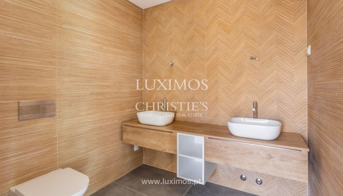 Image No.12-3 Bed Villa for sale