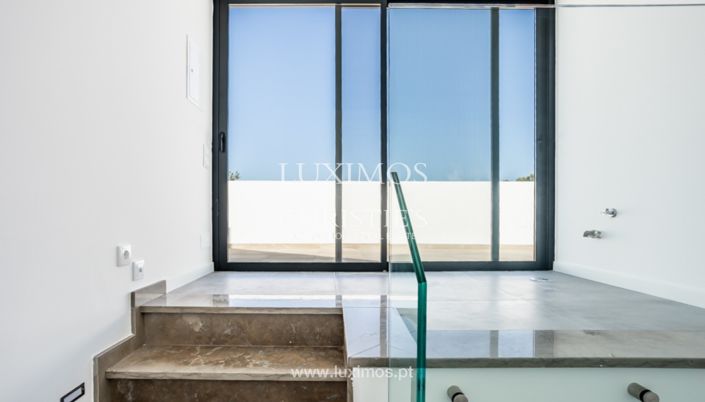 Image No.21-3 Bed Villa for sale