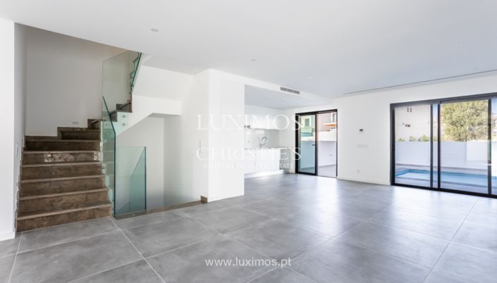 Image No.6-3 Bed Villa for sale