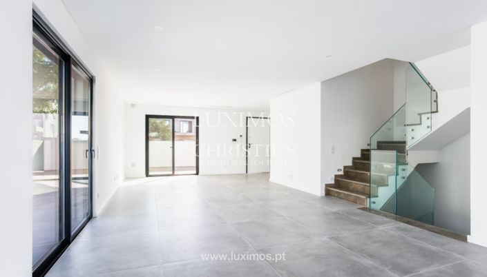 Image No.7-3 Bed Villa for sale