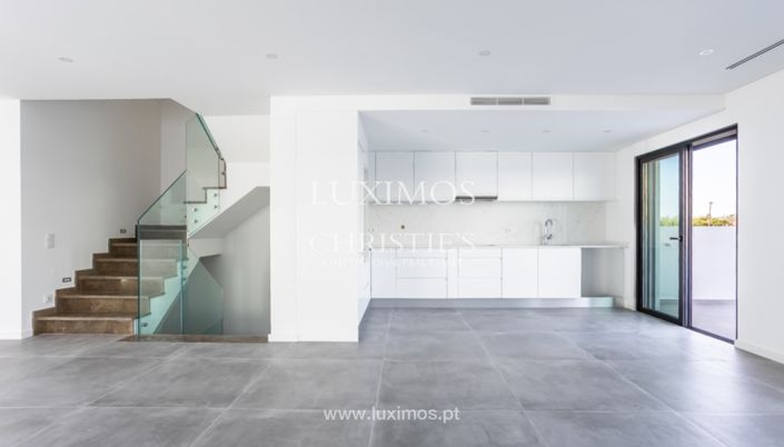 Image No.9-3 Bed Villa for sale