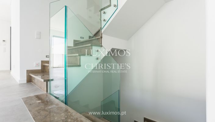 Image No.10-3 Bed Villa for sale