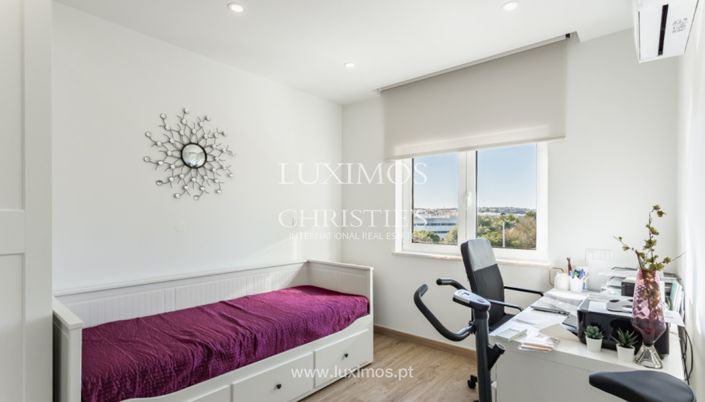 Image No.20-Appartement de 3 chambres à vendre à Lagos