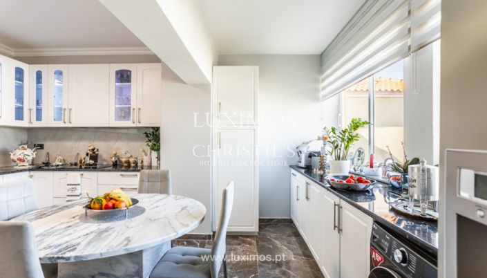 Image No.20-4 Bed Apartment for sale