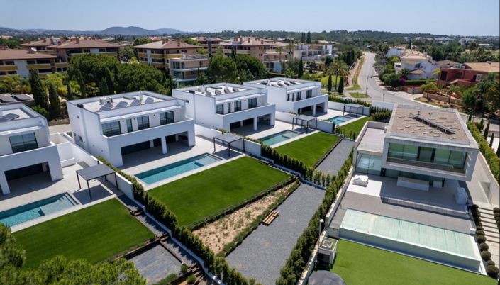 Image No.29-4 Bed Villa for sale