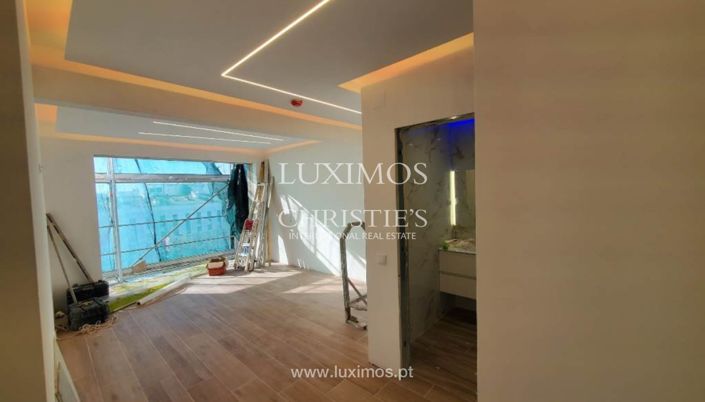 Image No.21-Commercial de 30 chambres à vendre à Faro City