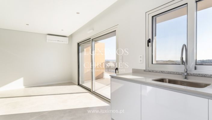 Image No.9-3 Bed Apartment for sale