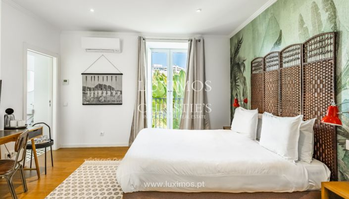 Image No.19-10 Bed Villa for sale