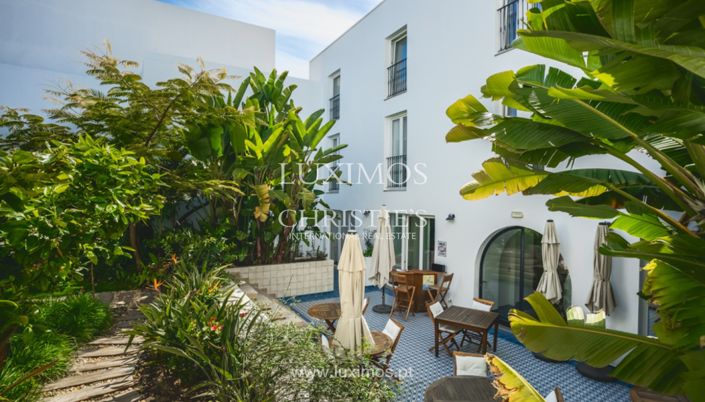 Image No.8-10 Bed Villa for sale