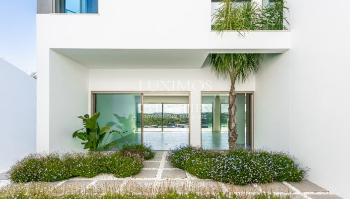 Image No.3-3 Bed Villa for sale