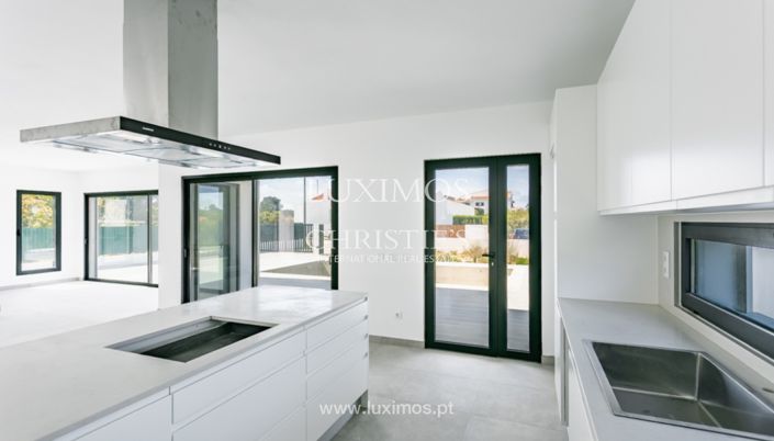 Image No.12-3 Bed Villa for sale