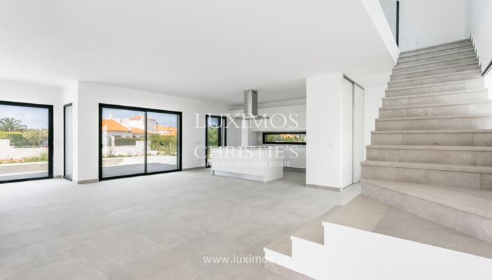 Image No.18-3 Bed Villa for sale