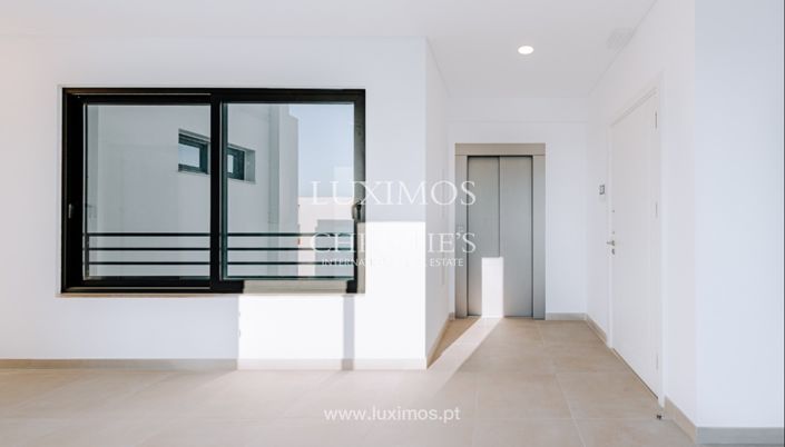 Image No.11-3 Bed Apartment for sale