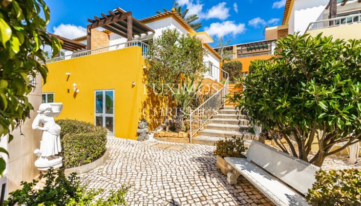 Image No.25-Villa de 15 chambres à vendre à Lagos