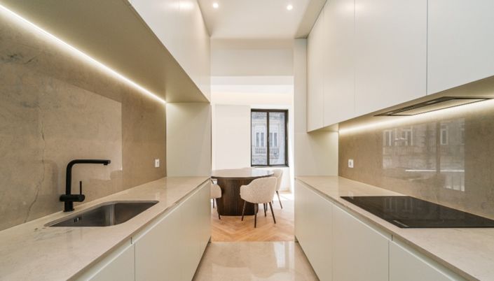 Image No.11-3 Bed Apartment for sale