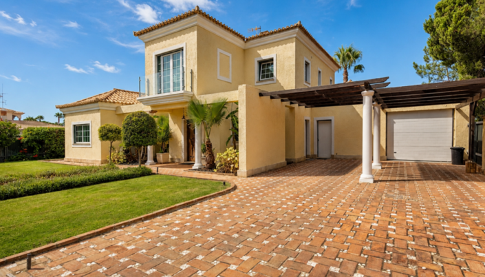 Image No.3-4 Bed Villa for sale
