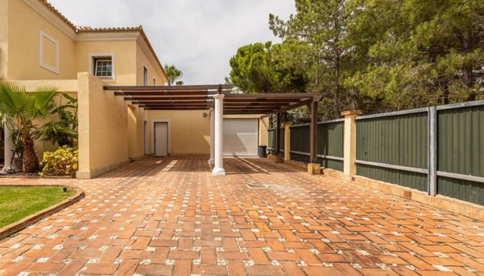 Image No.28-4 Bed Villa for sale